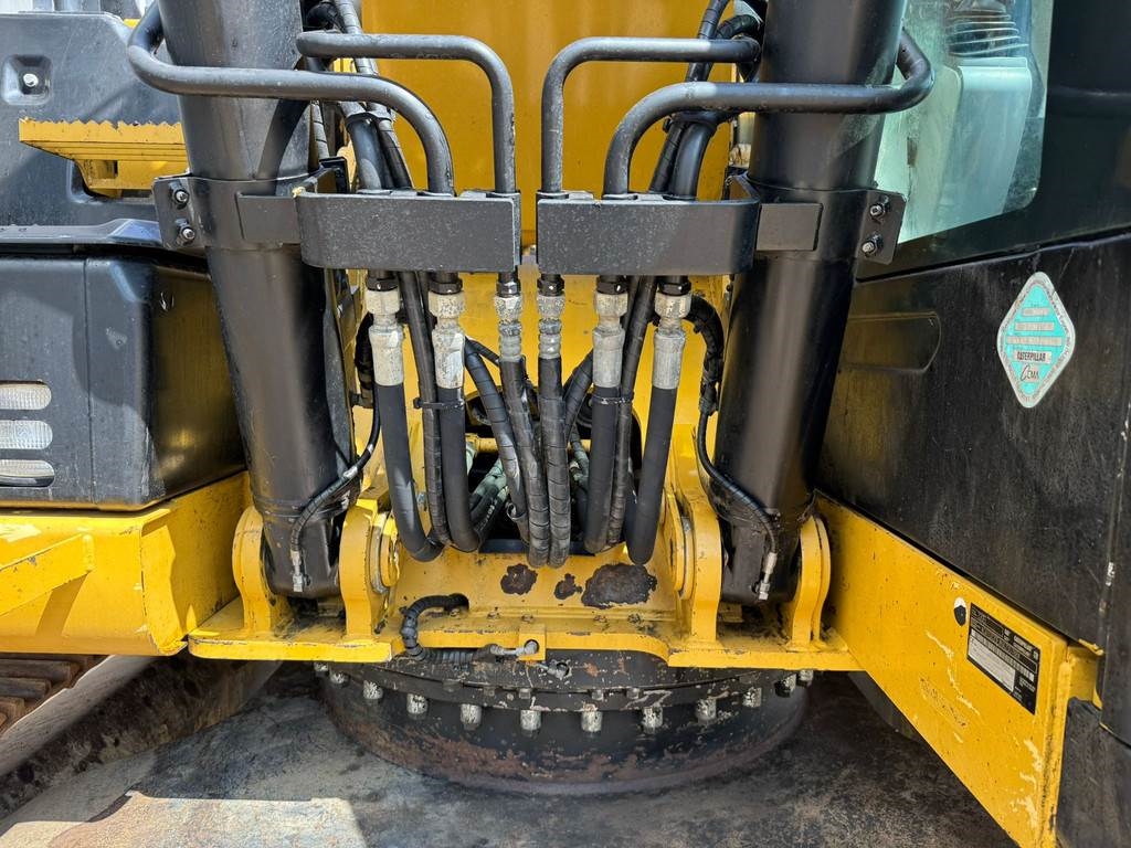 CAT 320EL