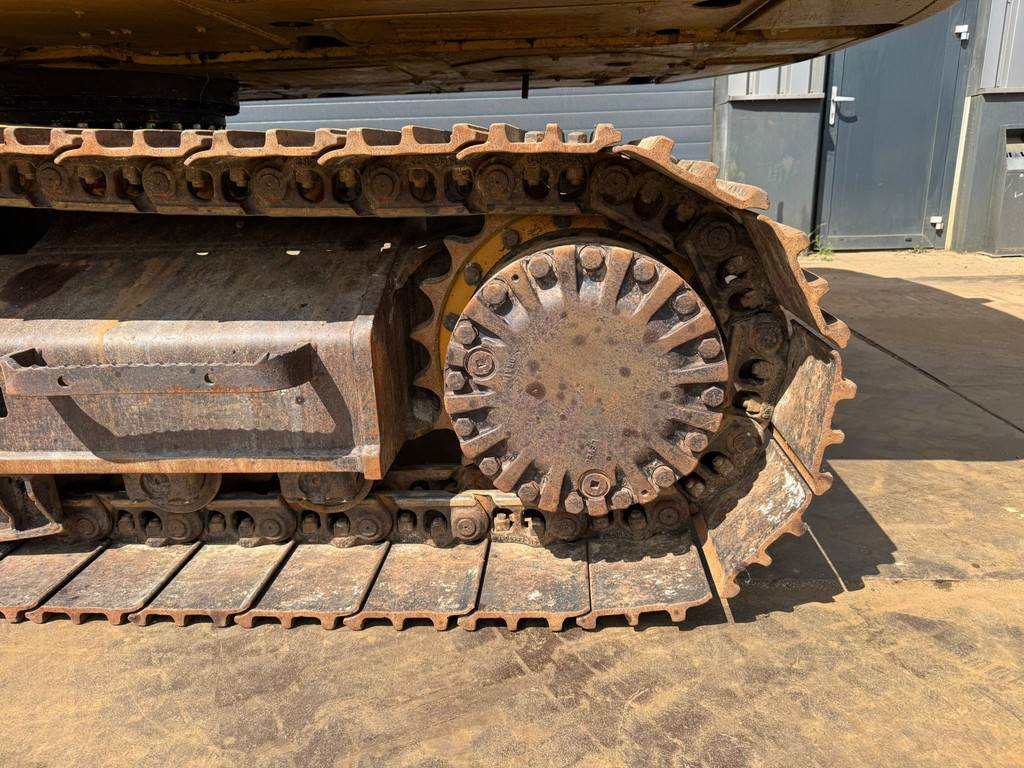 CAT 320EL