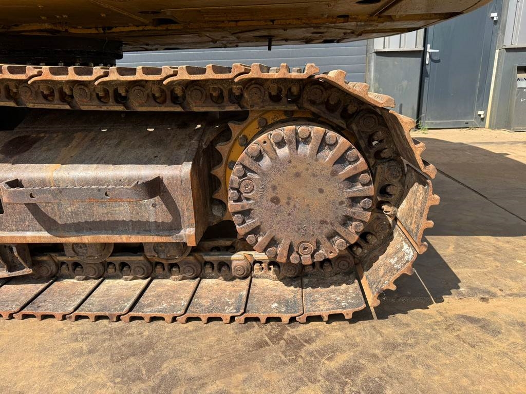 CAT 320EL