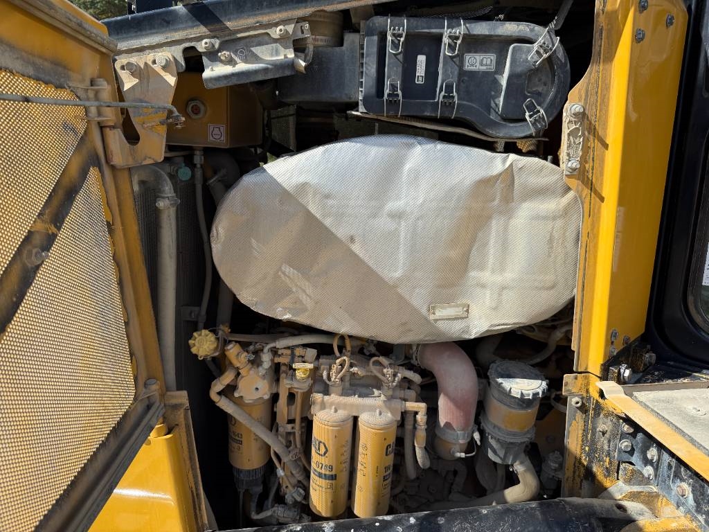 CAT D6XE LGP - German Machine / Folding Blade / Ripper
