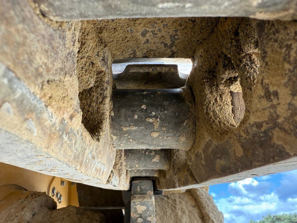 CAT D6XE LGP - German Machine / Folding Blade / Ripper