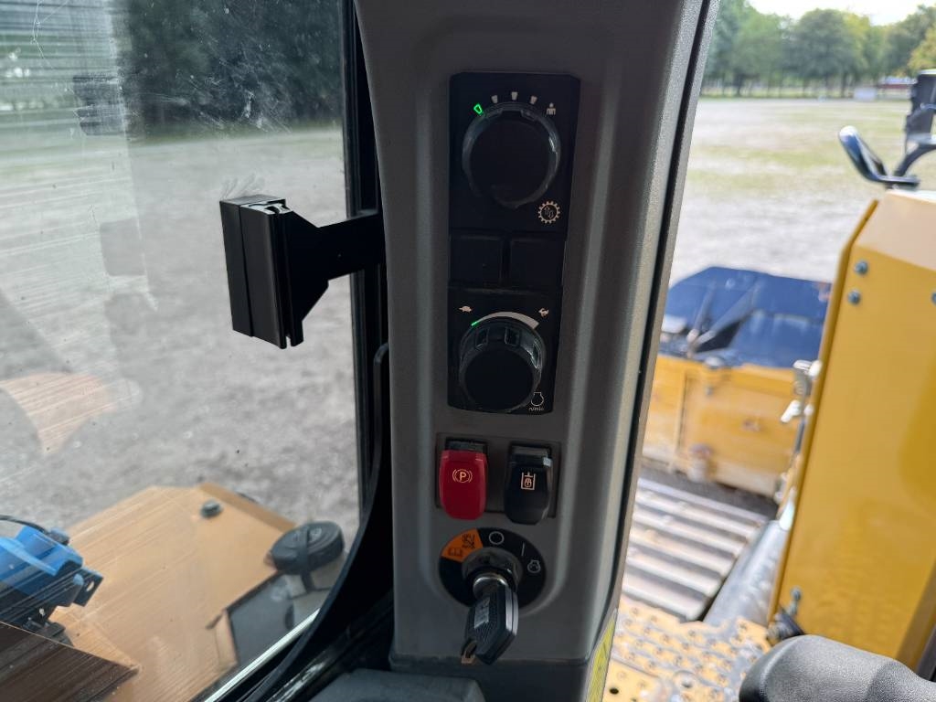 CAT D6XE LGP - German Machine / Folding Blade / Ripper