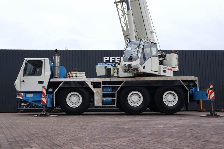 Grove GMK3055 Diesel, 6x6x6, 55t Capacity, 43m Main Boom