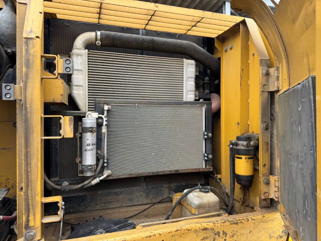 CAT 320 DL