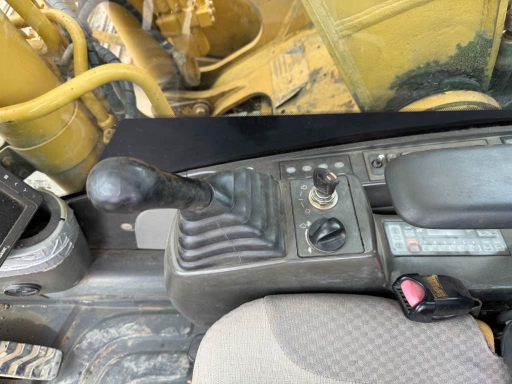CAT 320 DL