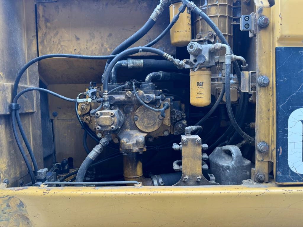 CAT 320 DL
