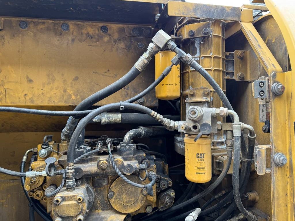 CAT 320 DL