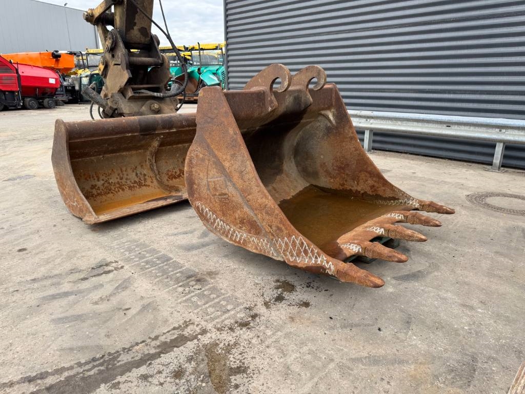 CAT 320 DL