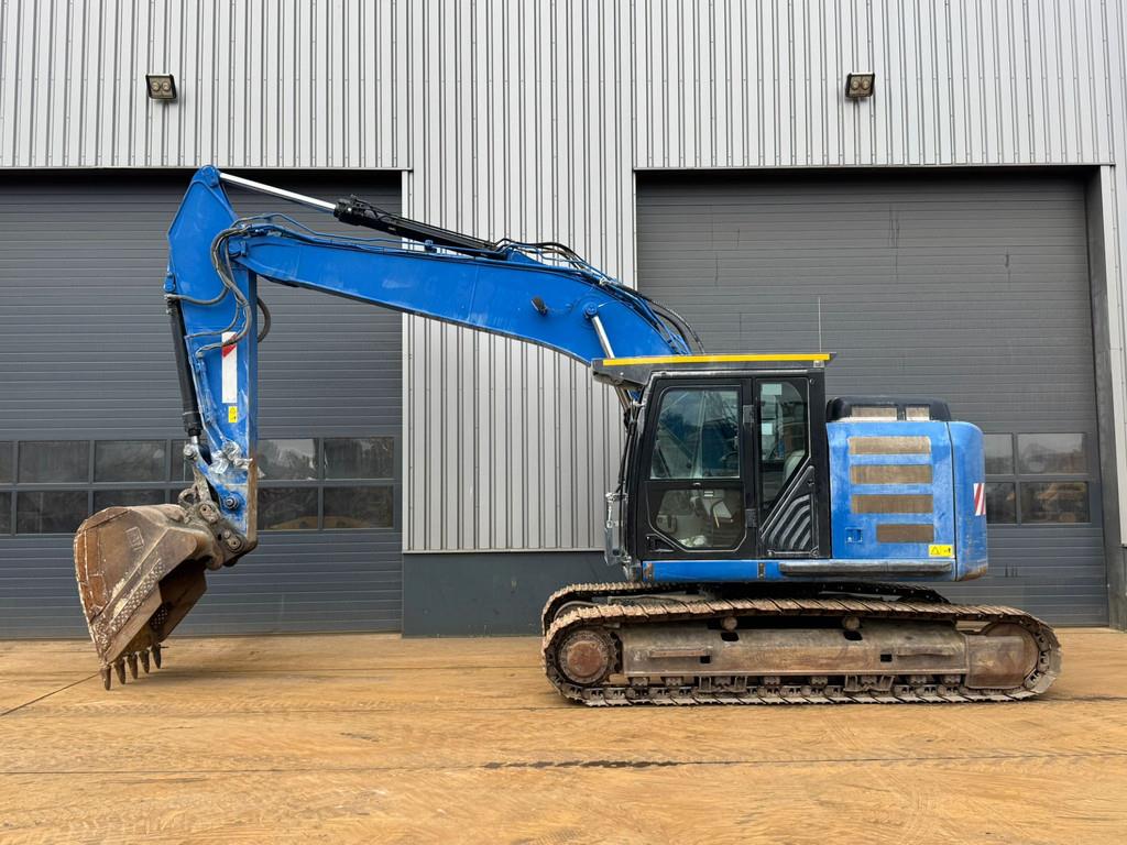 Image for EXCAVATORS 2015 Caterpillar 320E