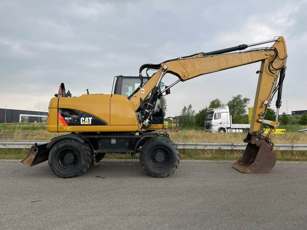 CAT M313D - CE