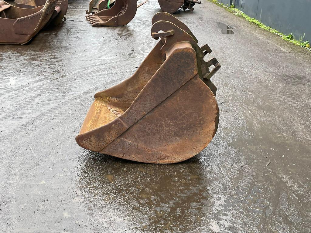 CAT Digging bucket