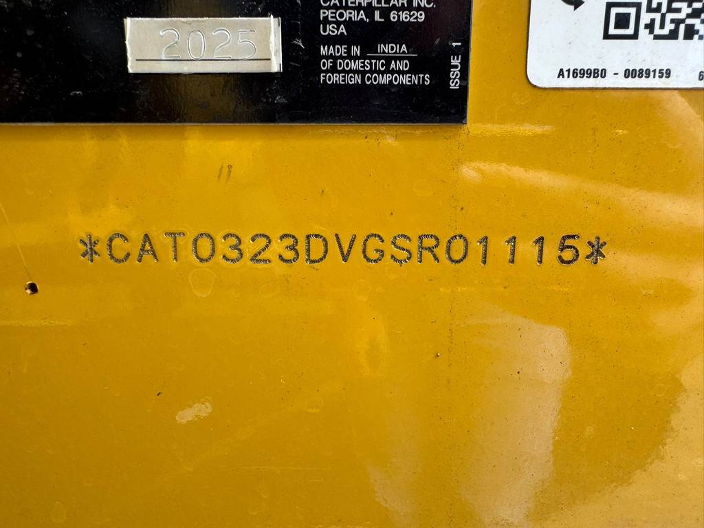 CAT 323D3
