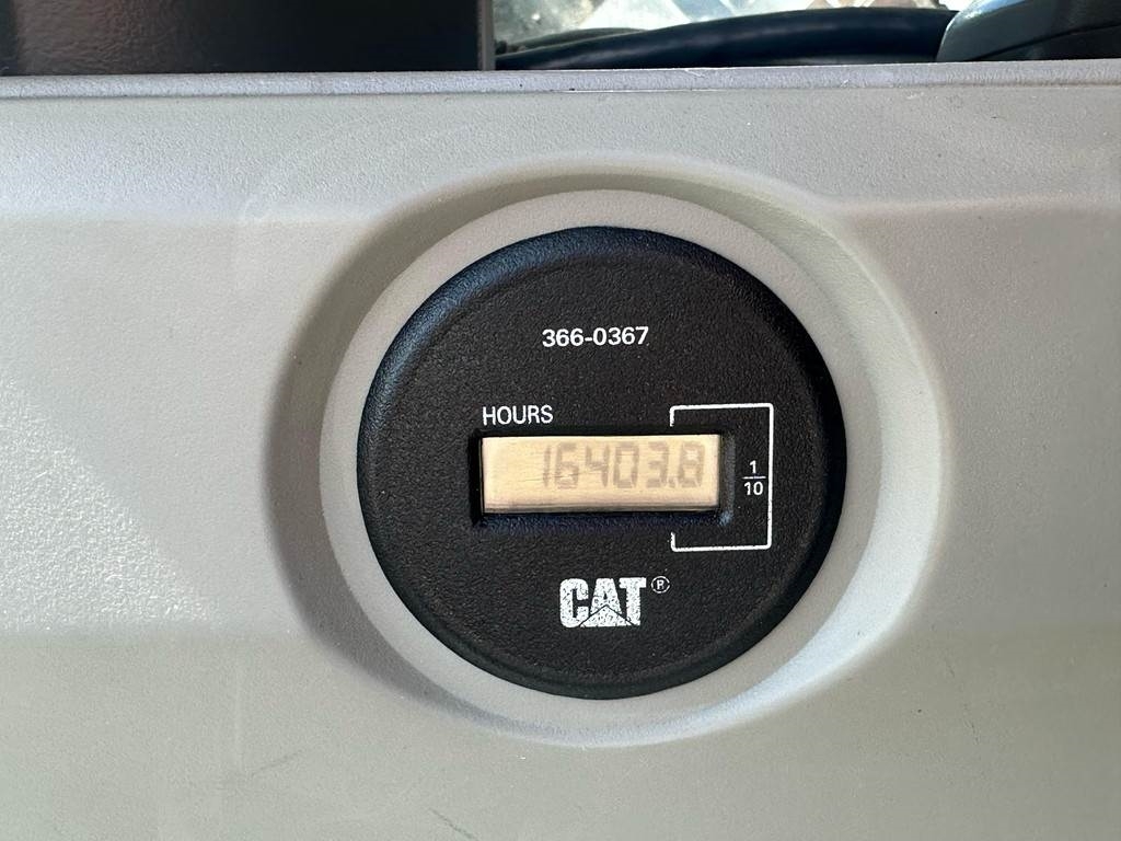 CAT 352F