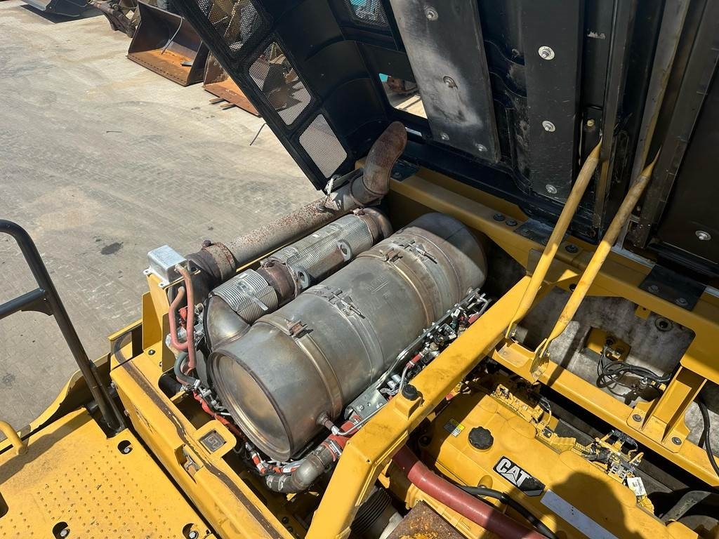 CAT 352F