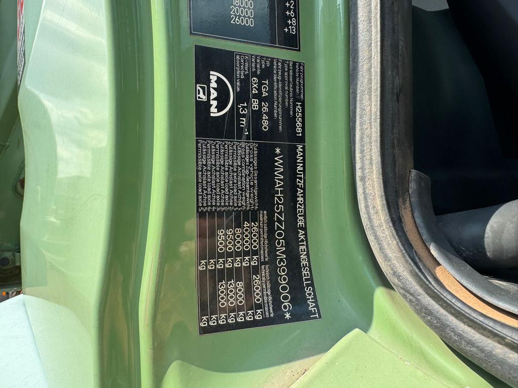 MAN TGA 26.480 6x4 tipper + HMF crane