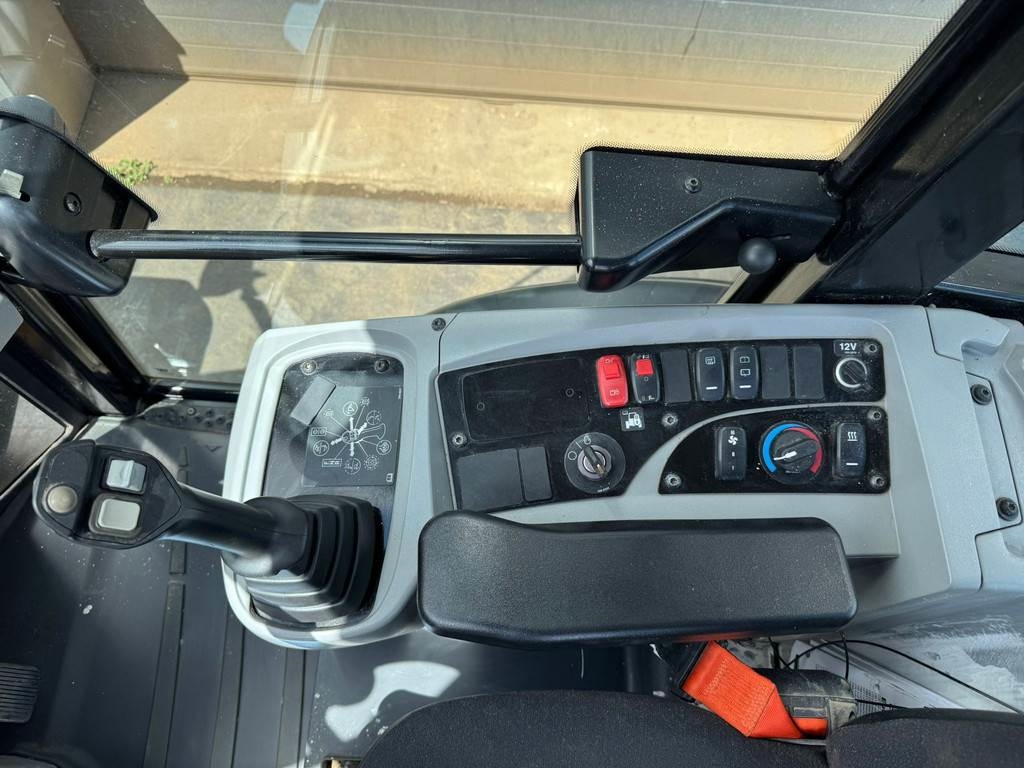 CAT 908M CE + EPA