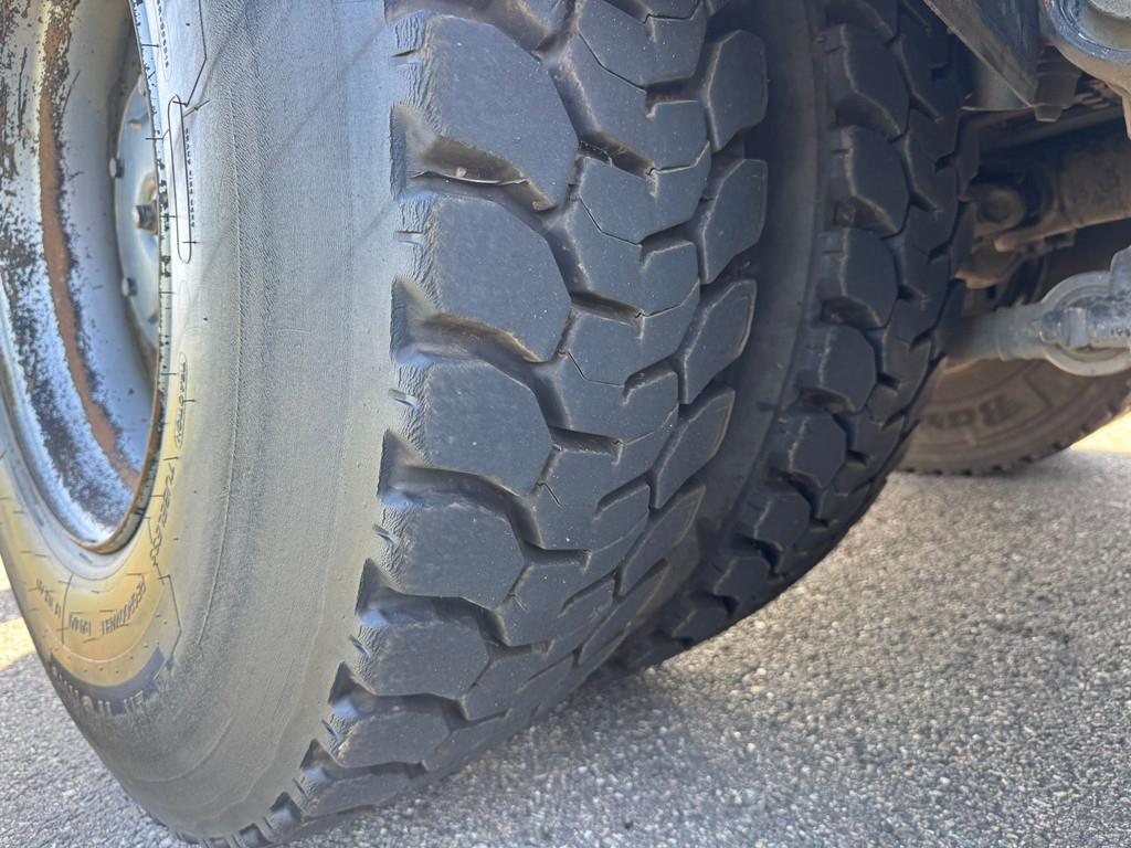 Iveco 330 6x4 with Palfinger PK 18500 crane