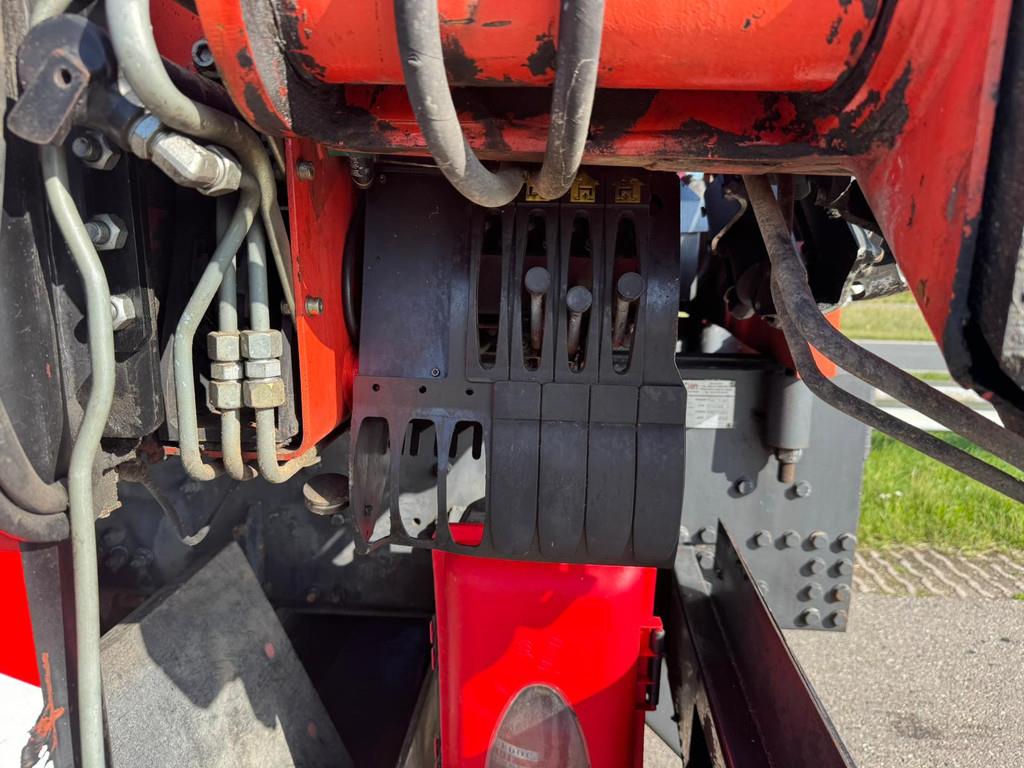 Iveco 330 6x4 with Palfinger PK 18500 crane