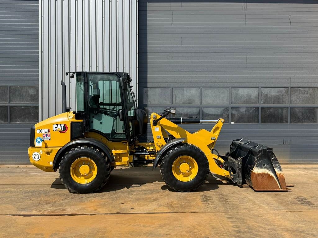 CAT 908M