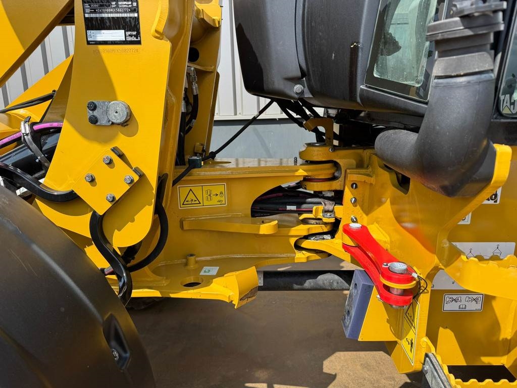 CAT 908M
