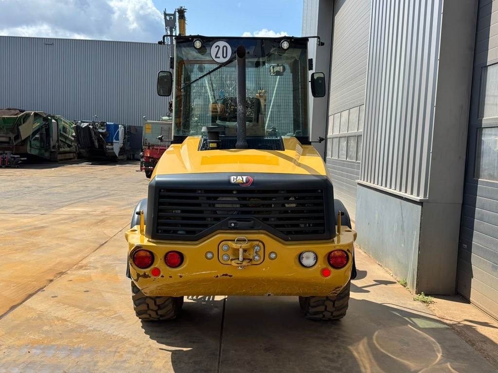CAT 908M