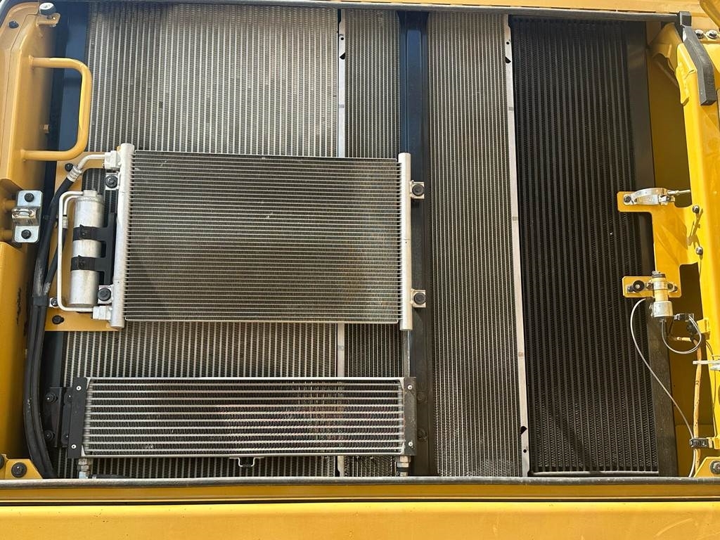 CAT 352F