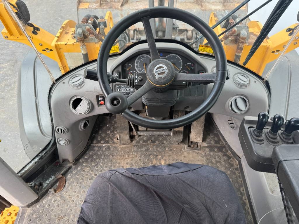 Volvo L120H - 3rd Function / Quick Coupler