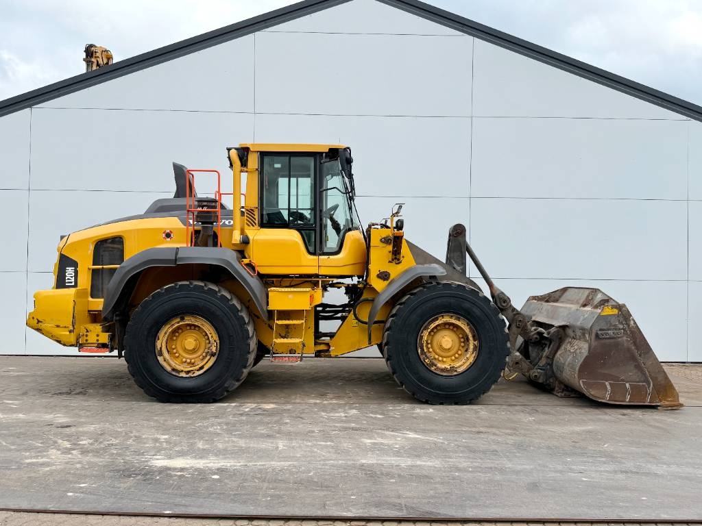 Volvo L120H - 3rd Function / Quick Coupler