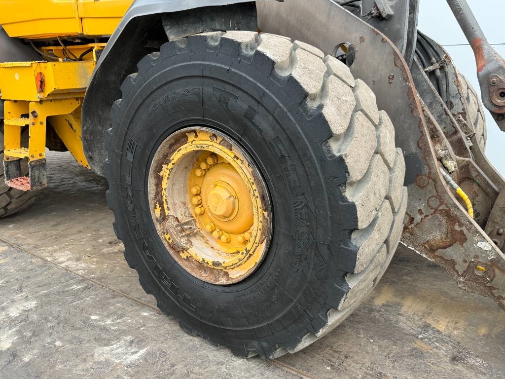 Volvo L120H - 3rd Function / Quick Coupler