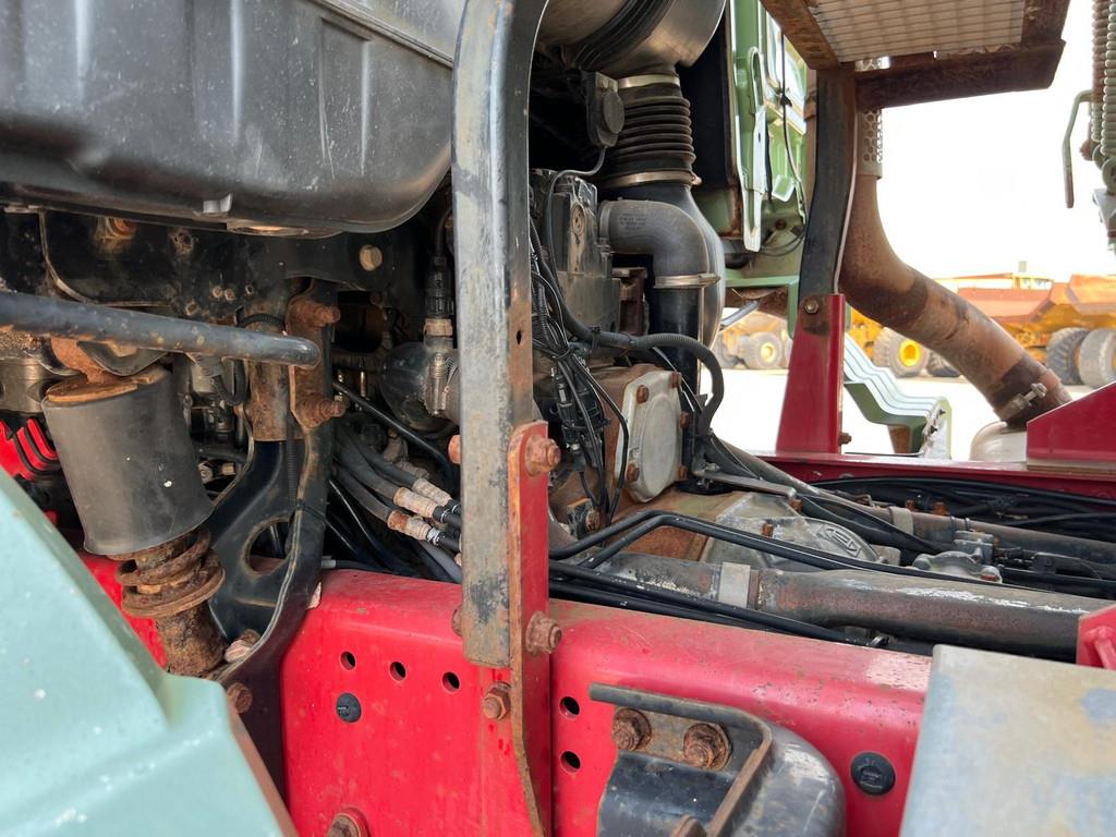 MAN TGA 26.480 6x4 tipper + HMF crane