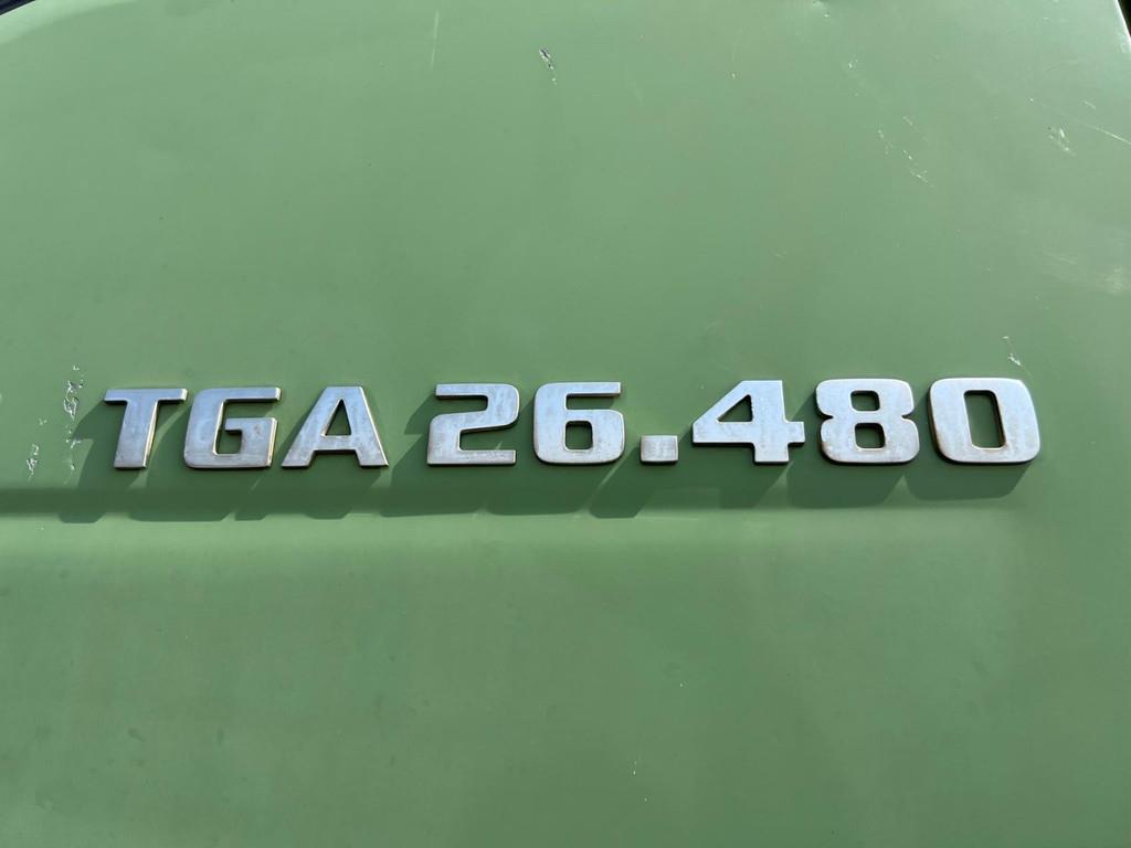 MAN TGA 26.480 6x4 tipper + HMF crane