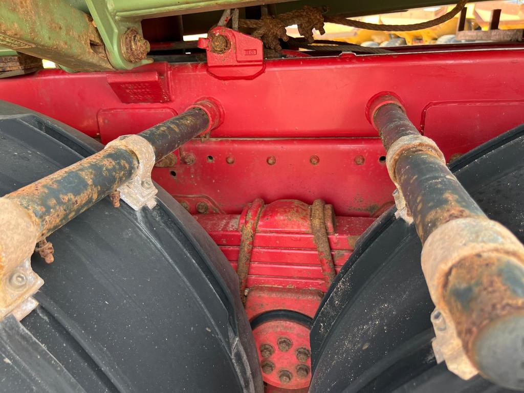 MAN TGA 26.480 6x4 tipper + HMF crane