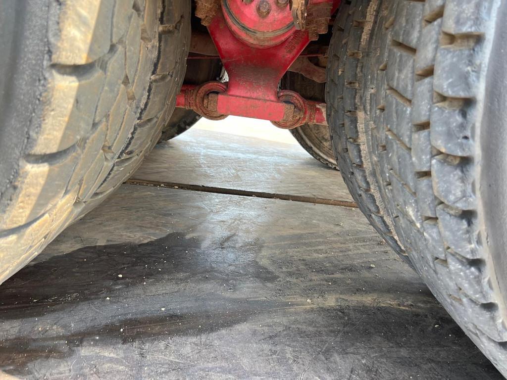 MAN TGA 26.480 6x4 tipper + HMF crane