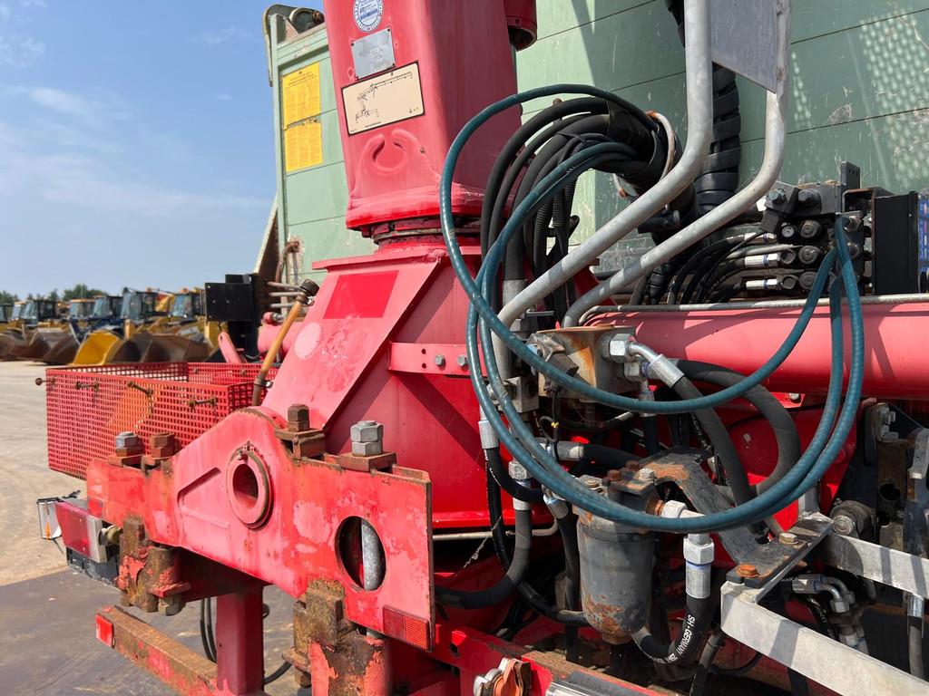 MAN TGA 26.480 6x4 tipper + HMF crane