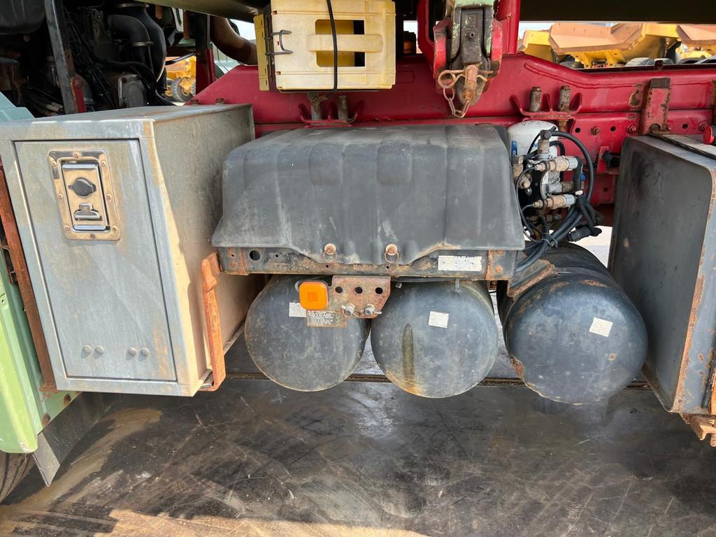 MAN TGA 26.480 6x4 tipper + HMF crane