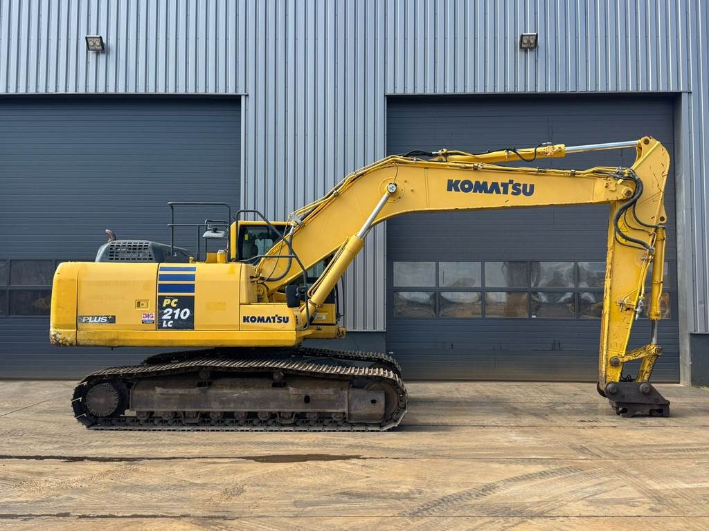 Komatsu PC210LC-10
