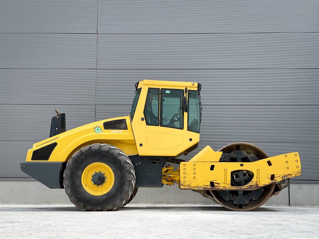Bomag BW 216 DH-4i