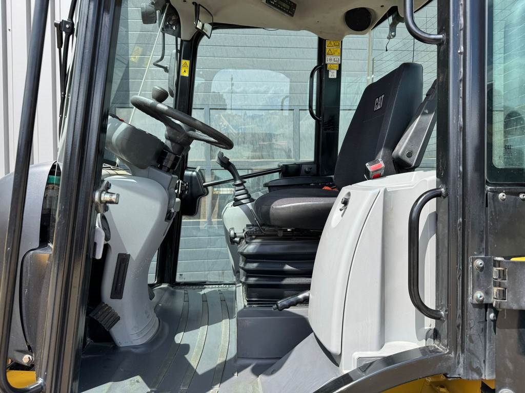 CAT 908M CE + EPA