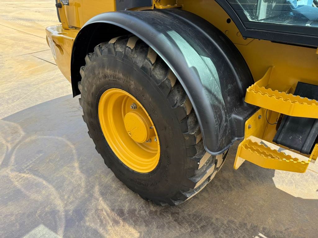 CAT 908M CE + EPA