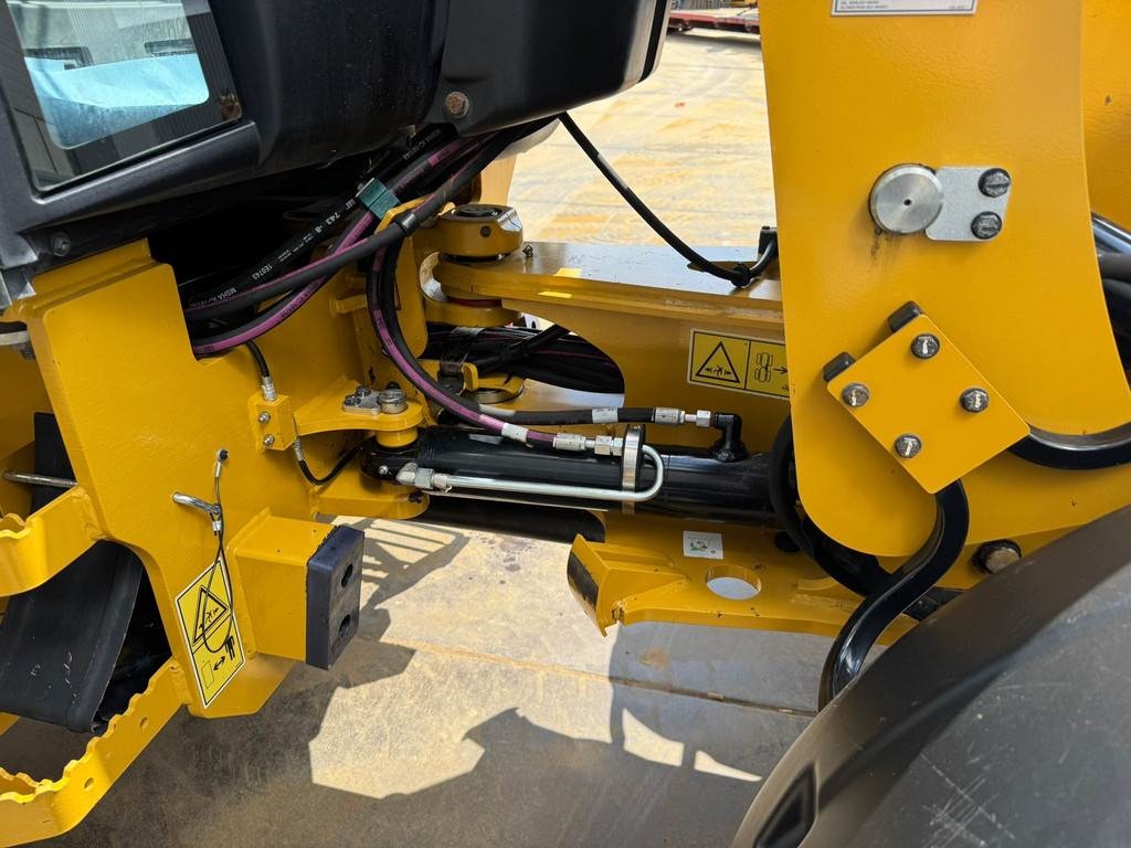 CAT 908M CE + EPA