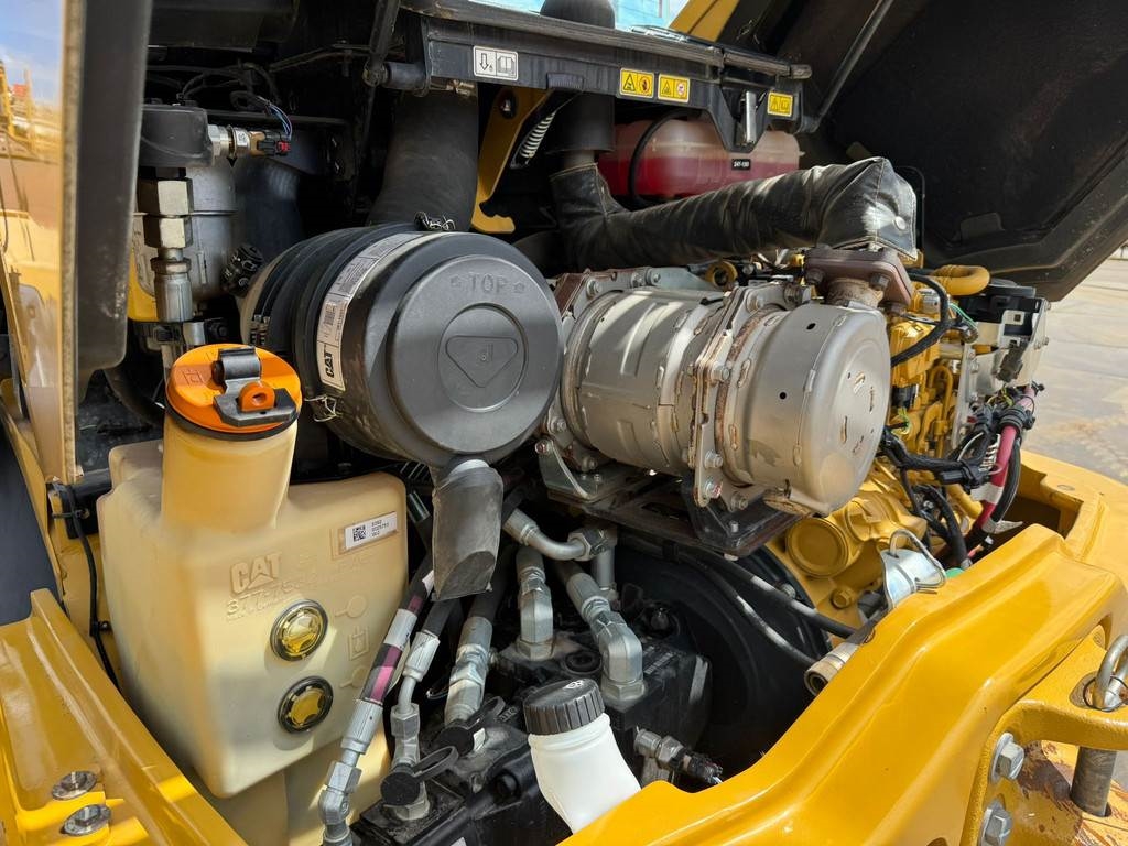CAT 908M CE + EPA