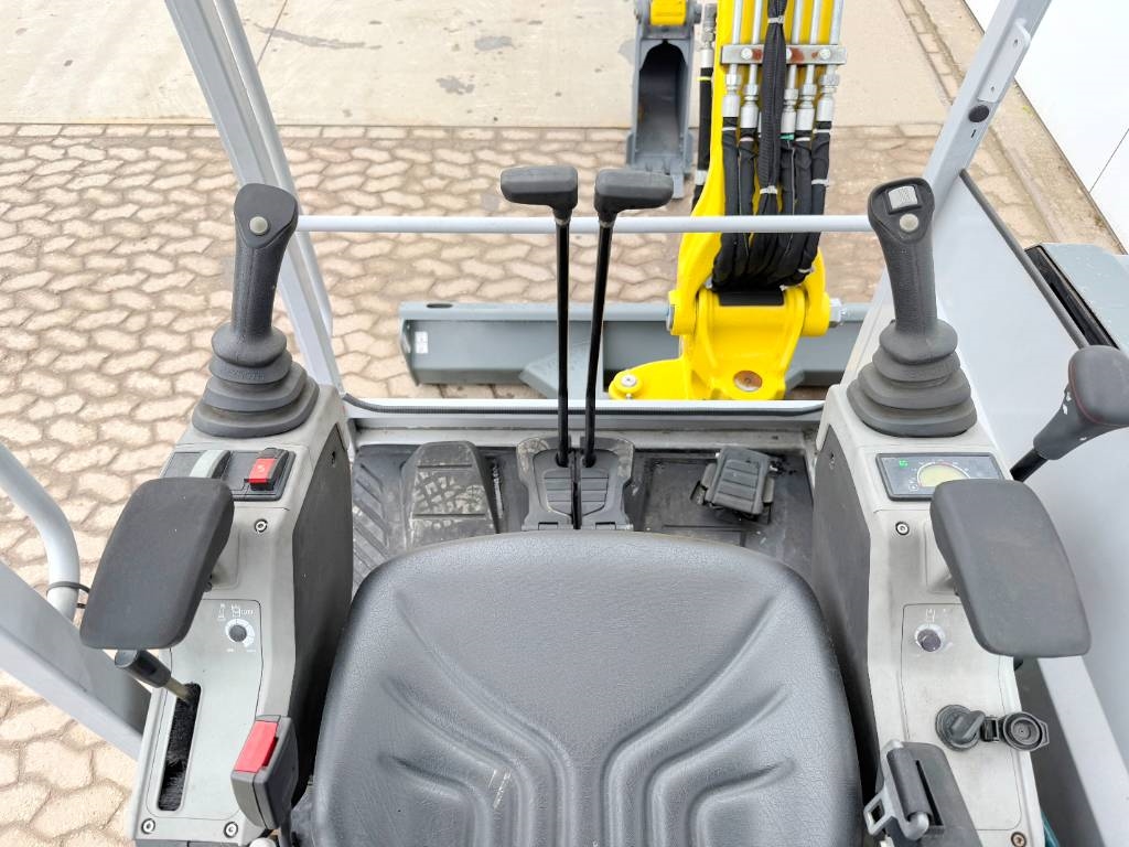 Wacker Neuson EZ36 - New / Unused / Hammer Lines