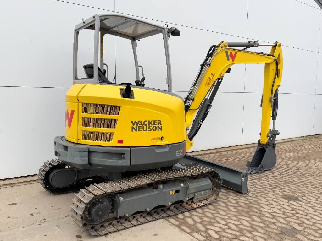 Wacker Neuson EZ36 - New / Unused / Hammer Lines