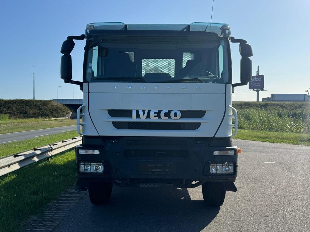 Iveco 330 6x4 with Palfinger PK 18500 crane