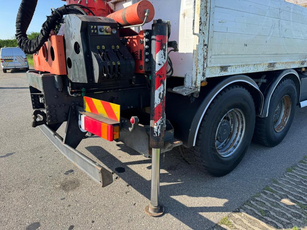 Iveco 330 6x4 with Palfinger PK 18500 crane