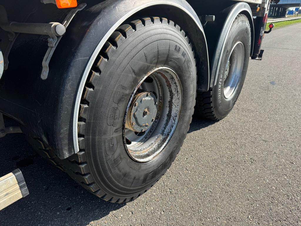 Iveco 330 6x4 with Palfinger PK 18500 crane