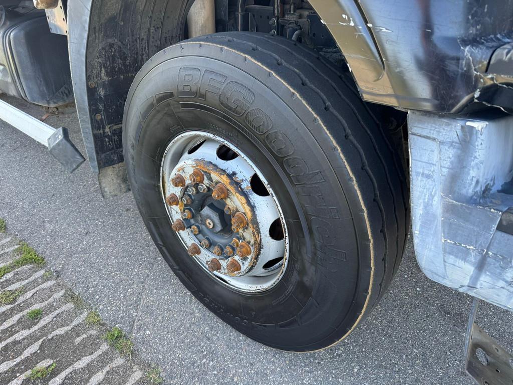 Iveco 330 6x4 with Palfinger PK 18500 crane