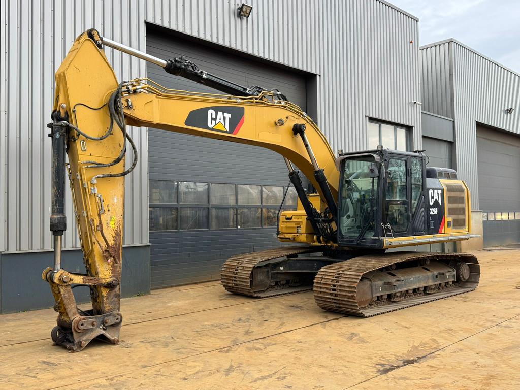 CAT 326F L