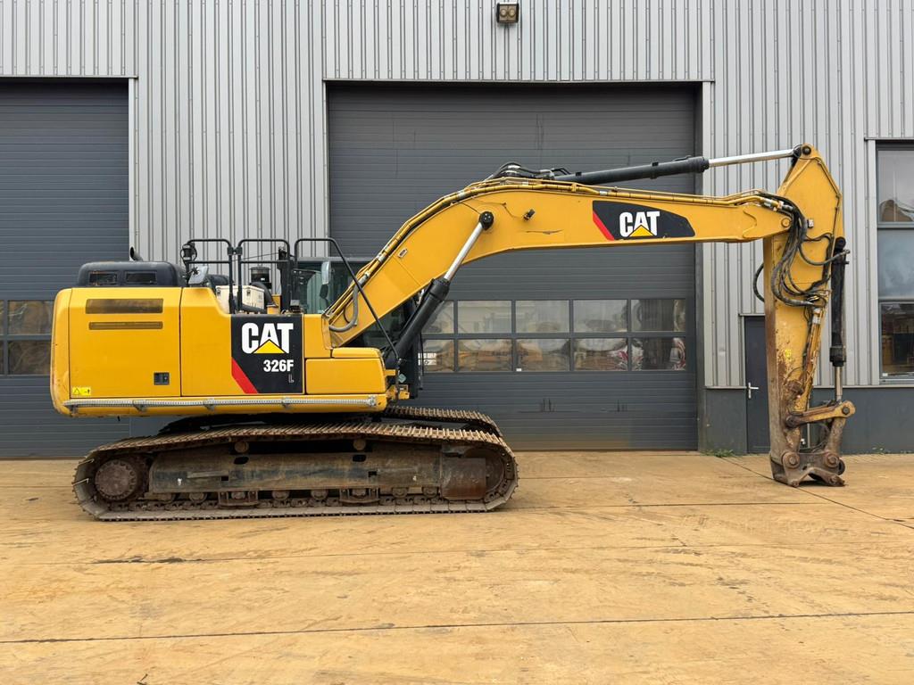 CAT 326F L