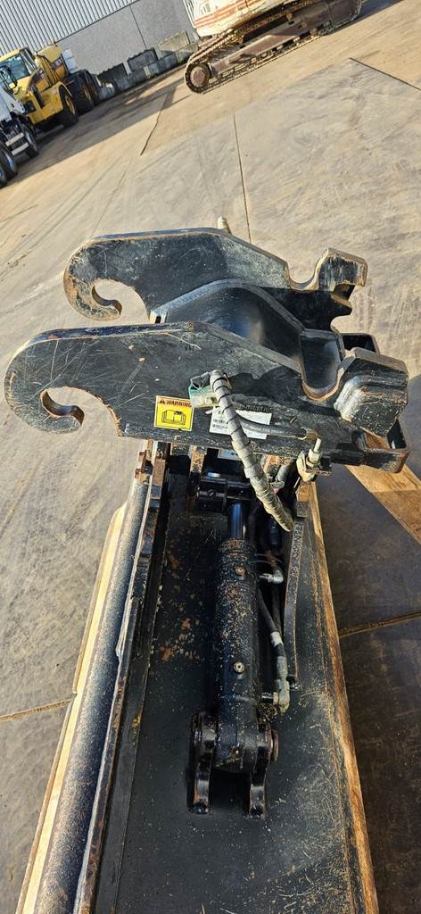 CAT DCT Bucket CW40S Kantelbak